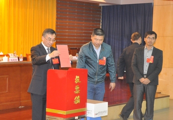 投票现场(一) 投票现场(一)